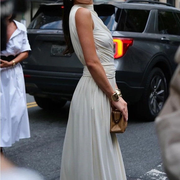 Commense White Asymmetric Pleat Sleeveless Elegant Long Maxi Dress - Picture 4 of 4